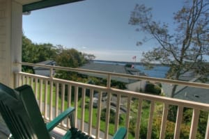 Spruce Point Inn Partial Oceanview Lodge
