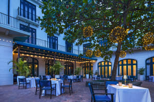 Santarena Hotel