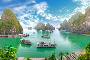 Vietnam Halong Bay