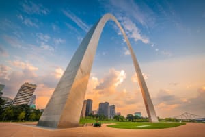 Missouri Gateway Arch National Park at sunset, St. Louis, Missouri