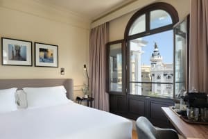 H10 Palacio Colomera Guestroom