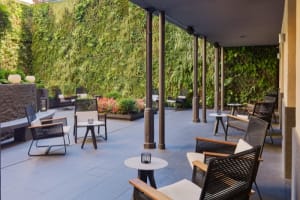 H10 Urquinaona Plaza Patio