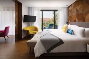 The Fives Downtown Hotel & Residences Bedroom