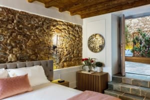 A77 Suites Courtyard Suite
