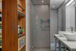 Aloft Brussels Schuman Guest Bath