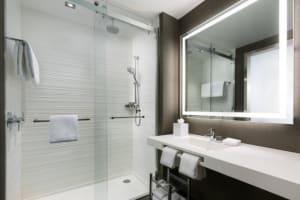 AC Hotel By Marriott Fort Lauderdale Beach Bathroom