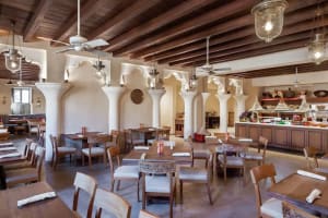 Al Seef Heritage Hotel Dubai, Curio Collection by Hilton Dining
