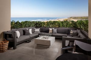 Alila Marea Beach Resort, Encinitas Fireplace