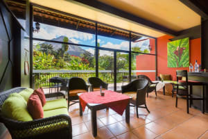 Arenal Kioro Suites & Spa Lounge