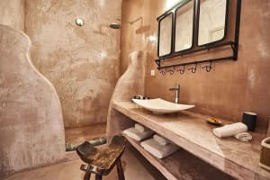 iFeel Athens Executive Bathroom