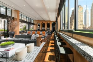 AC Hotel By Marriott New York Times Square Lounge