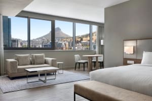 AC Hotel By Marriott Cape Town Waterfront Suite