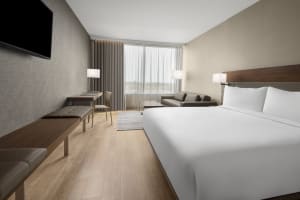 AC Hotel By Marriott Clearwater Beach Guestroom