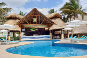Margaritaville Island Reserve, By Karisma Riviera Cancun 5 o'Clock Somewhere Bar
