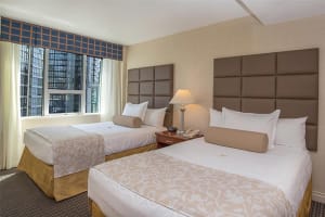 Best Western Plus Chateau Granville Hotel & Suites & Conference Center Room