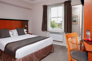 Best Western Corona Room