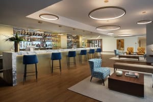 Boeira Garden Hotel Porto Gaia, Curio Collection by Hilton Bar