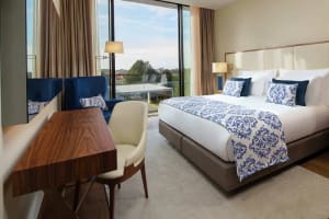 Boeira Garden Hotel Porto Gaia, Curio Collection by Hilton Garden Deluxe