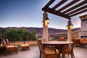Best Western Plus Greenwell Inn Outdoor Patio