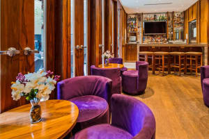 Best Western Premier Herald Square Bar