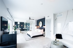 Black Urchin Boutique Resort