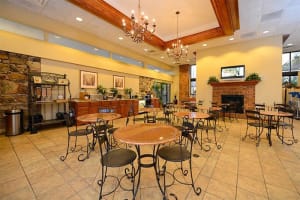 Best Western Plus Landing View Inn & Suites Dining