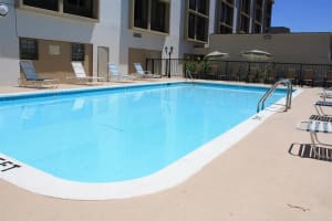 Best Western Plus Music Row Swimming Pool