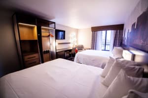 Best Western Plus Music Row Queen Room