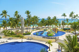 Occidental Caribe Pool