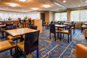 Best Western Plus Portland Airport Hotel & Suites Breakfast
