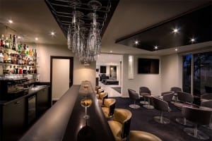 Best Western Plus Travel Inn Hotel Lounge