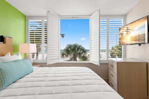 Bellwether Beach Resort Bedroom