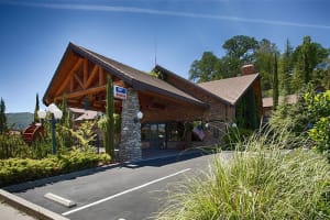 Best Western Plus Yosemite Gateway Inn Exterior