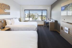 Crowne Plaza Canberra