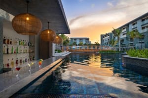 Catalonia Grand Costa Mujeres All Suites & Spa Resort Swim Up Bar