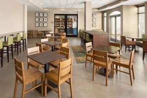 Country Inn & Suites by Radisson, Port Canaveral, FL Breakfast Area