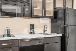 Candlewood Suites Destin-Sandestin Area Kitchen