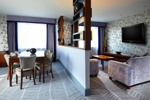 Crowne Plaza Dublin Airport Suite