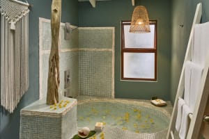 Cala Luna Boutique Hotel & Villas Bathroom1