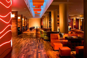 Courtyard Miami Airport Bar