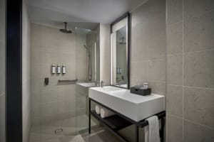 AC Hotel By Marriott Melbourne Southbank Bathroom