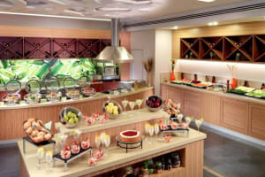 Courtyard Mexico City Airport Buffet
