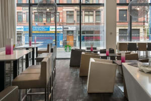 Crowne Plaza Manchester City Centre Lounge