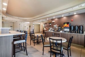 Best Western Plus Chena River Lodge Breakfast Area