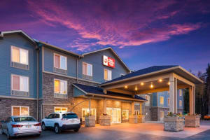 Best Western Plus Chena River Lodge
