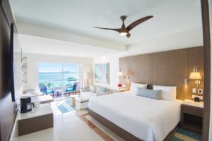 Wyndham Alltra Cancun All Inclusive Resort Junior Suite