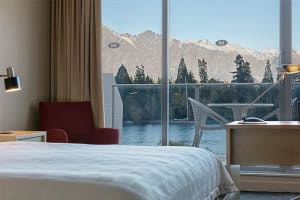 Crowne Plaza Queenstown Guest Room