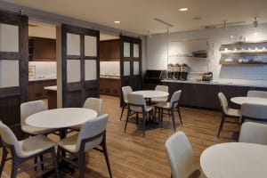 Residence Inn Columbus Airport Breakfast Area