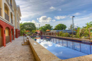 Courtyard Bridgetown, Barbados Pool