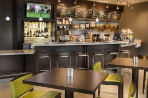 Courtyard by Marriott Fort Lauderdale Beach Bar